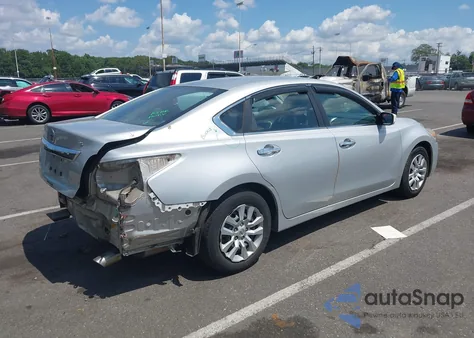 2015 Nissan Altima 2.5 S from USA, damaged, VIN 1N4AL3AP3FN327776